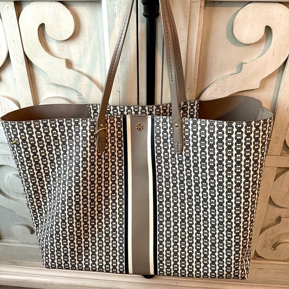 Tory Burch Tote - Picture 1 of 8